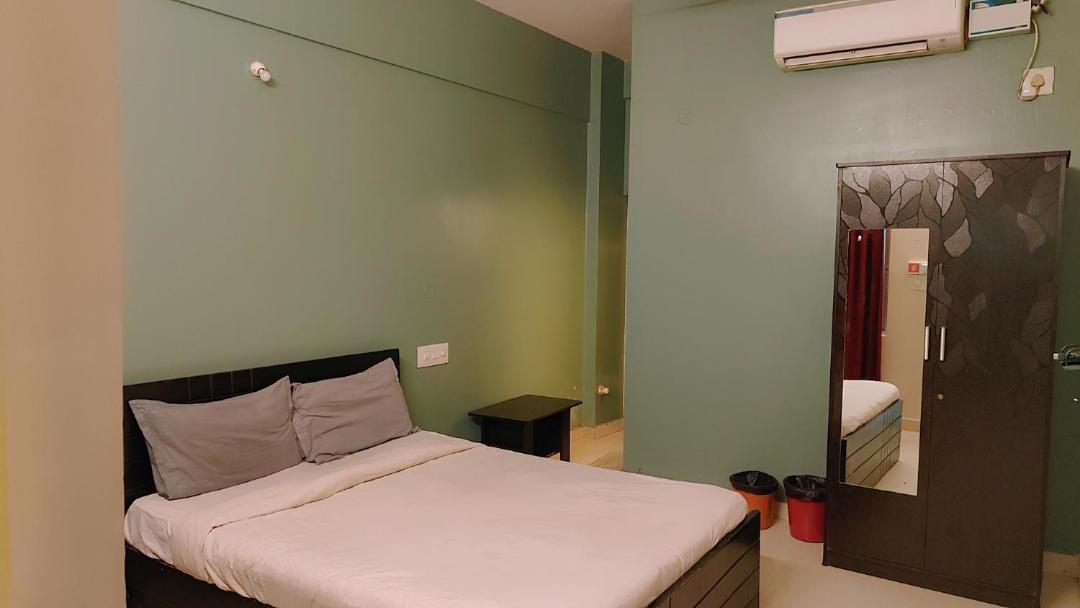 Metro Suites บังกาลอร์ ภายนอก รูปภาพ